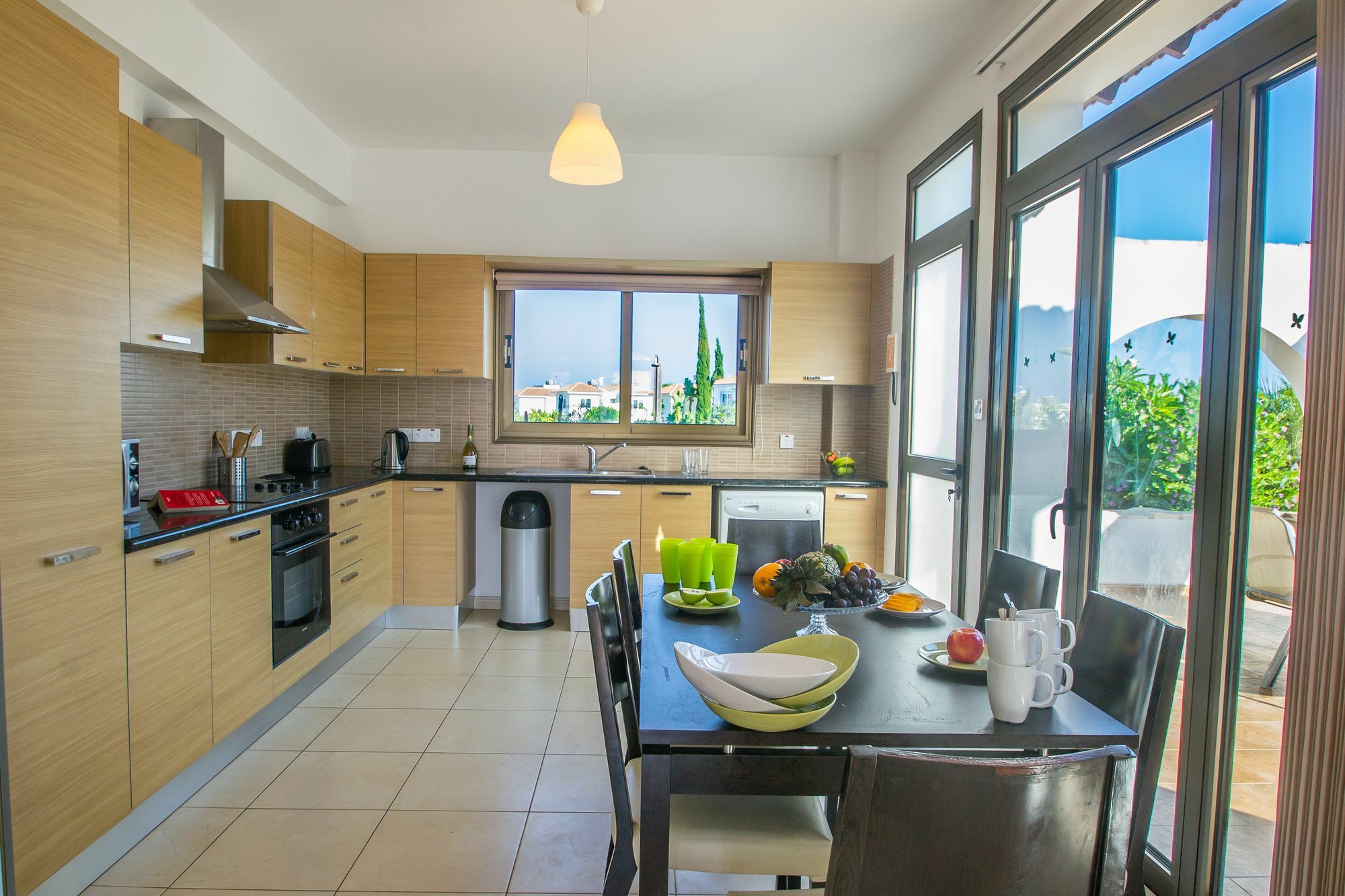 Rada'S Vacation Home ไอยานาปา ภายนอก รูปภาพ